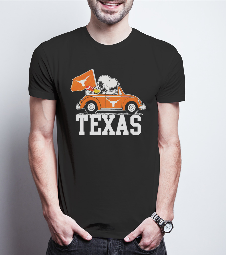 Snoopy Drives Car Texas Longhorns Flag T-Shirt