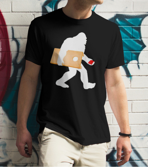 Bigfoot Cornhole Players Lawn Game Silhouette With Red Cup T-Shirt