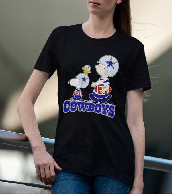 Cowboys Snoopy Charlie Brown Woodstock Football Helmets T-Shirt