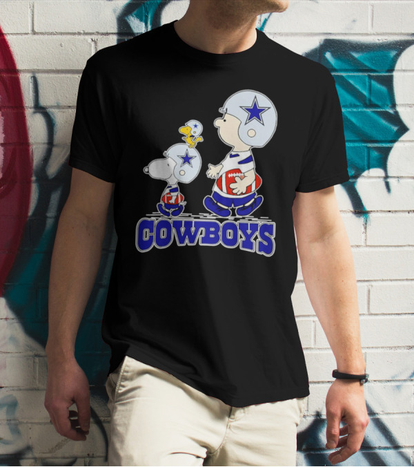 Cowboys Snoopy Charlie Brown Woodstock Football Helmets T-Shirt