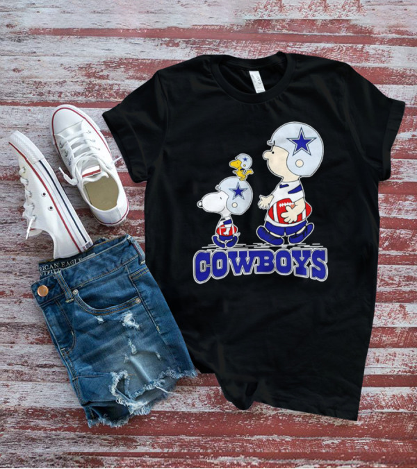 Dallas Cowboys Snoopy Charlie Brown Woodstock Football Helmets T-Shirt