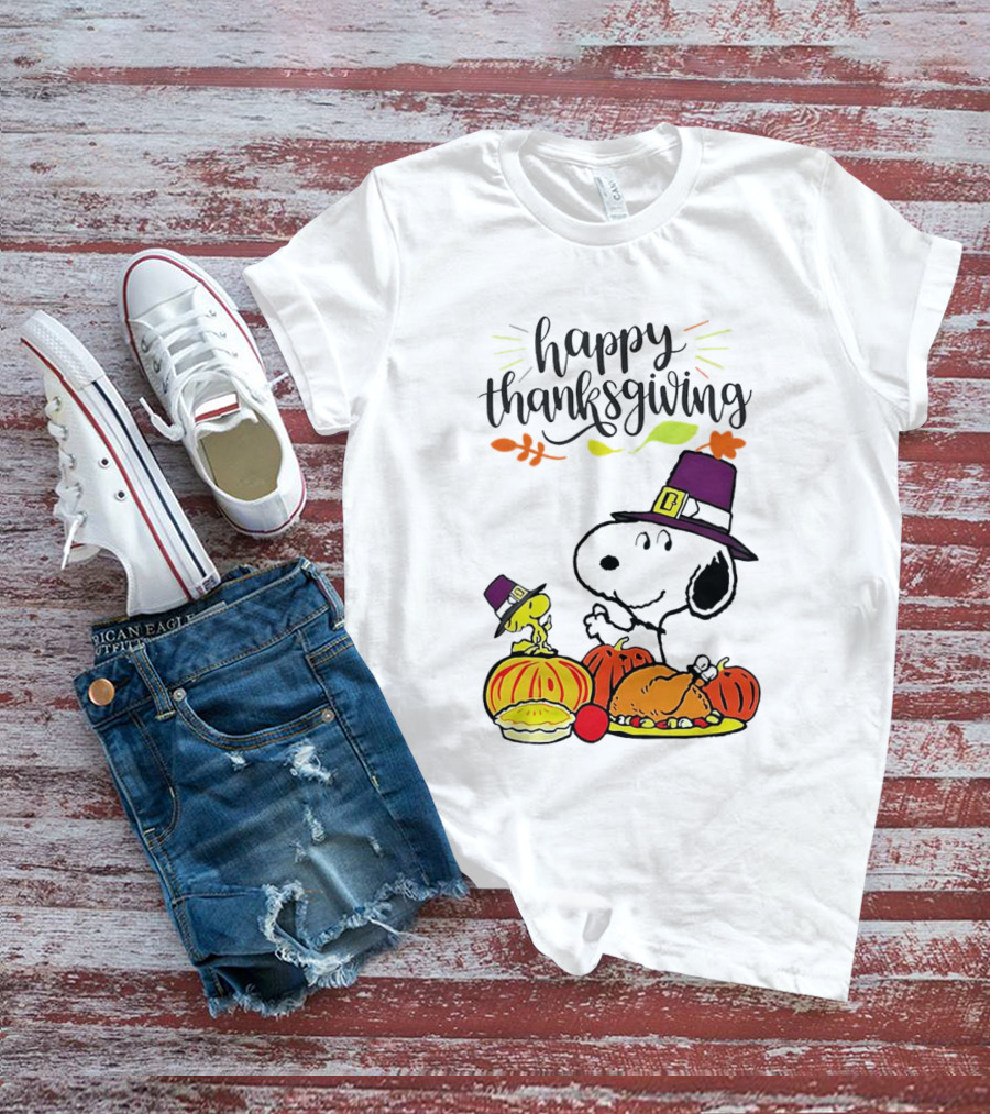 Thanksgiving Snoopy And Woodstock With Pilgrim Hats Feast T-Shirt