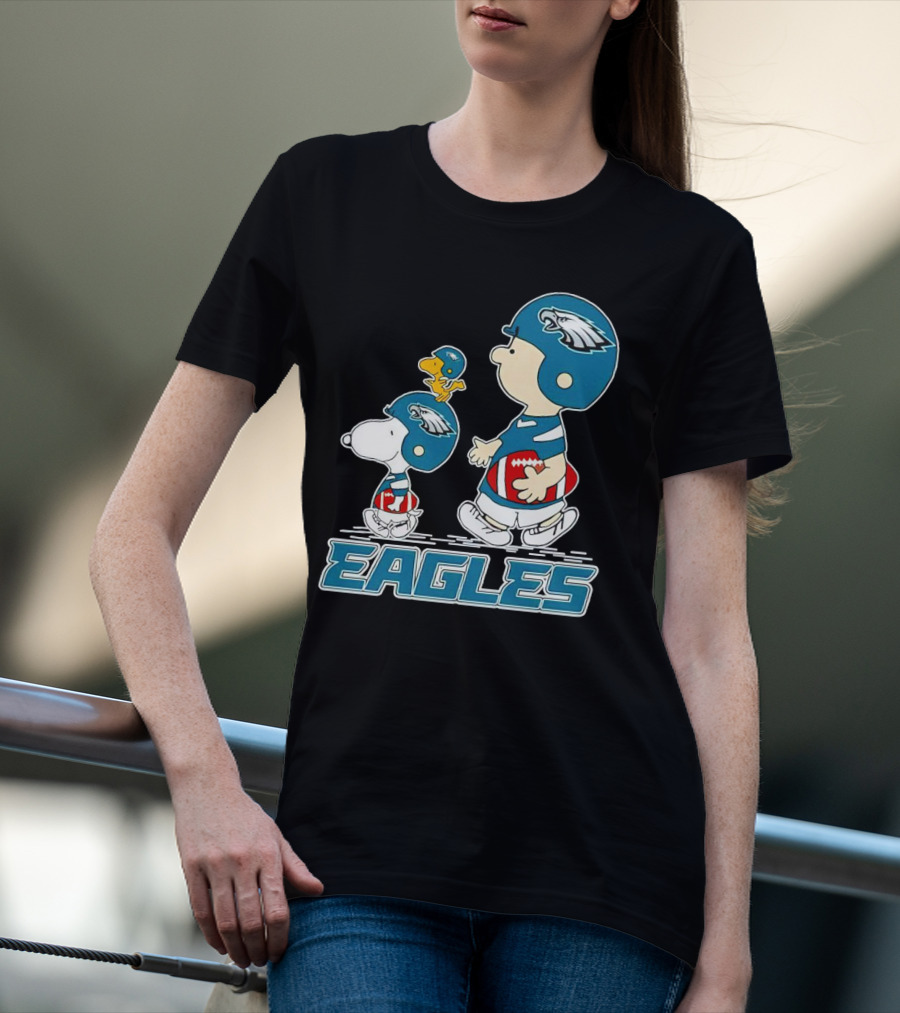 Peanuts Charlie Brown Snoopy Eagles Football Helmet T-Shirt