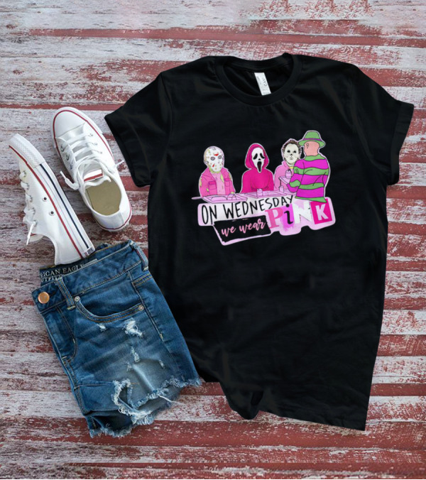 On Wednesdays We Wear Pink Horror Movie Characters Halloween Dinner Scene T-Shirt
