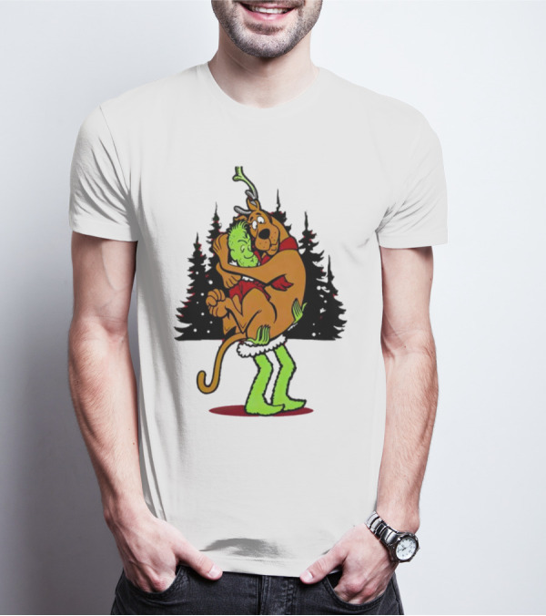 Grinch Scooby-Doo Shaggy Hug Funny Christmas Scene T-Shirt