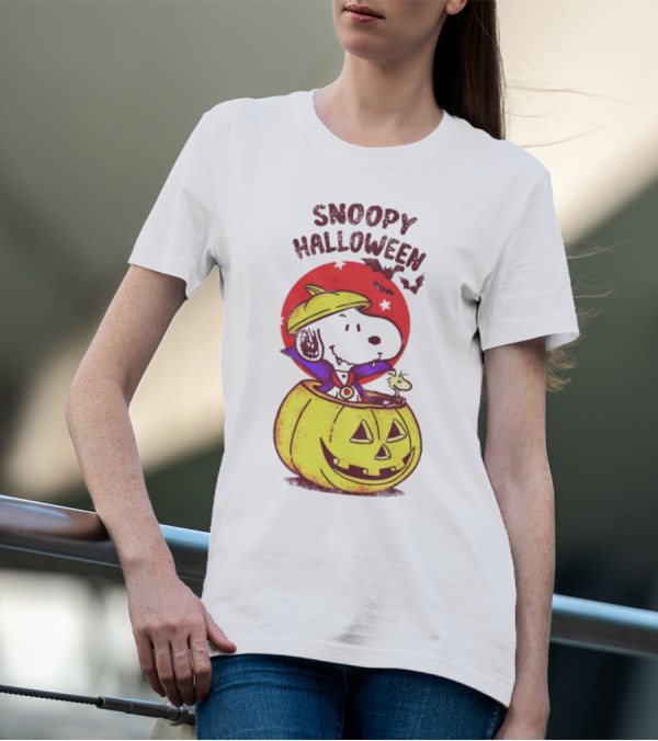 Snoopy Halloween Woodstock Peanuts Pumpkin T-Shirt