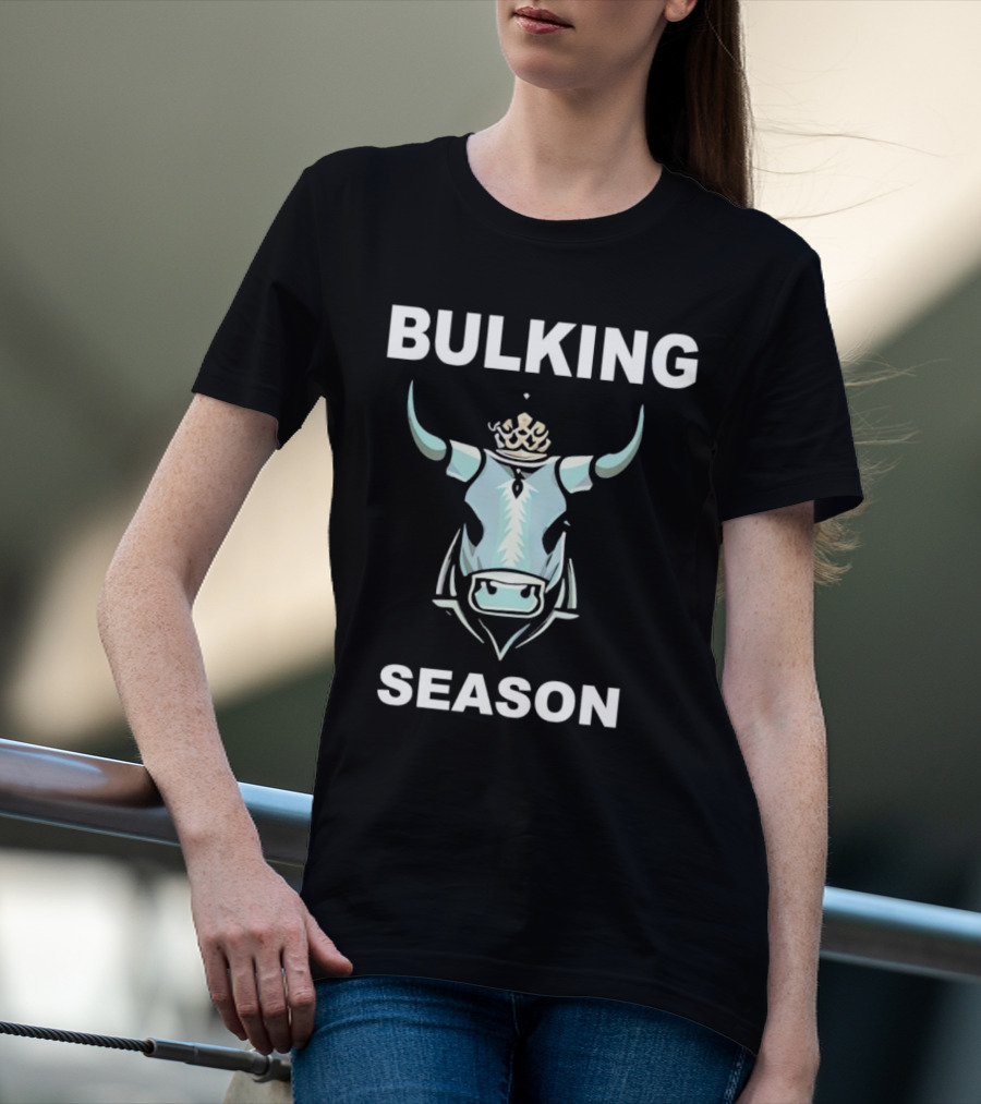Bulking Season Gymbros Bull Crown T-Shirt
