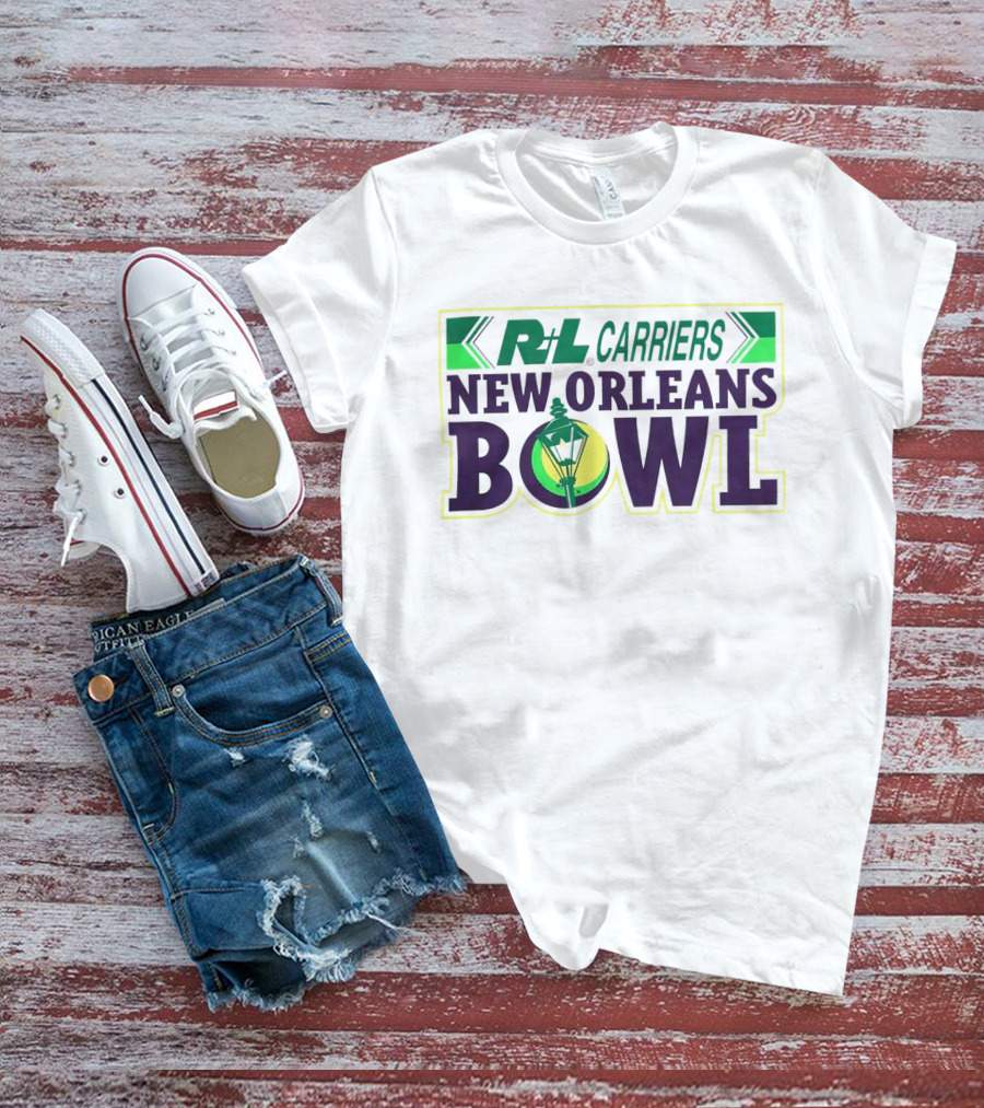 R+L Carriers New Orleans Bowl Purple Green Lantern T-Shirt