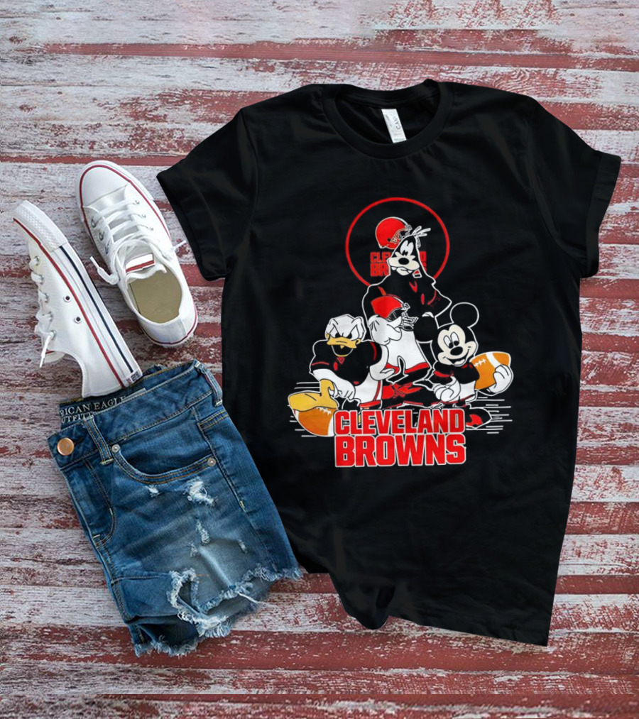 Cleveland Browns NFL Mickey Mouse Donald Duck Goofy Football Team T-Shirt