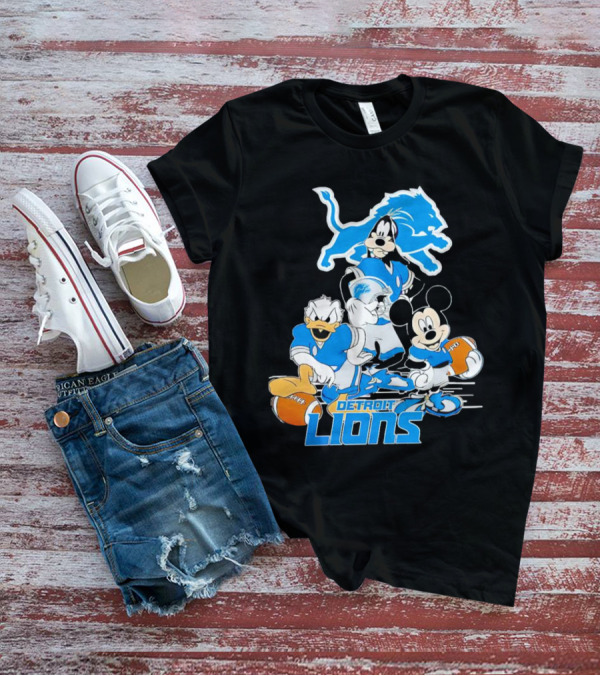 Detroit Lions Mickey Friends Game Day Football Disney T-Shirt