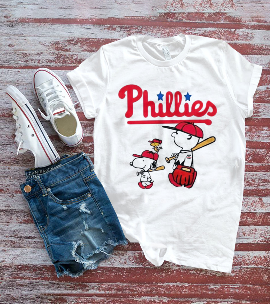 Phillies Snoopy Woodstock Charlie Brown Peanuts Baseball T-Shirt