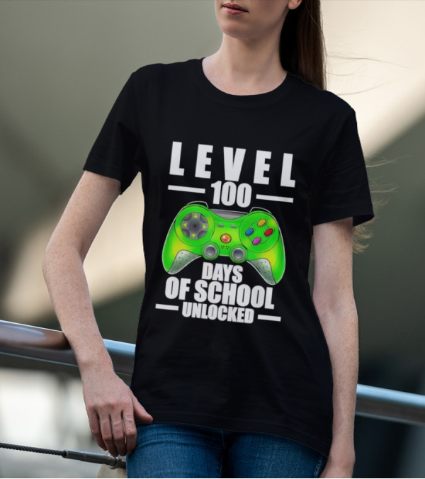 LEVEL 100 DAYS OF SCHOOL UNLOCKED GAMING CONTROLLER T-Shirt