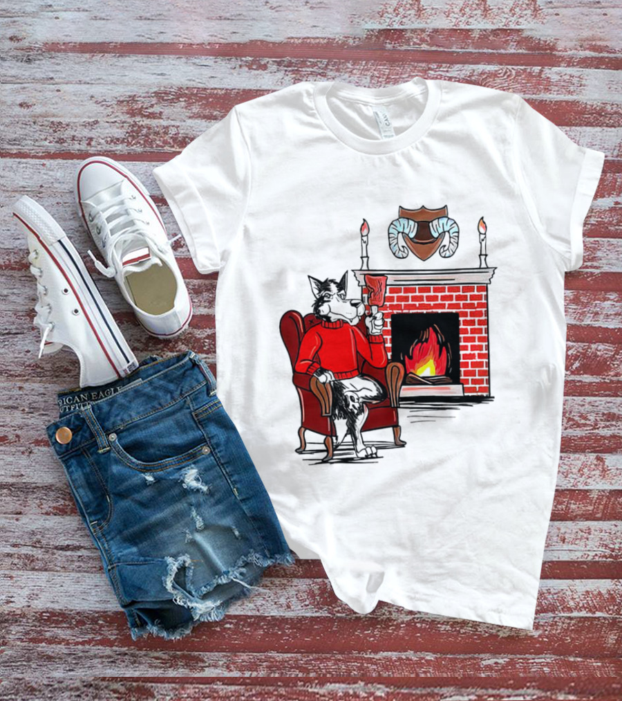 NC State Wolfpack Cozy Fireplace Christmas Scene Sweater Wolf T-Shirt