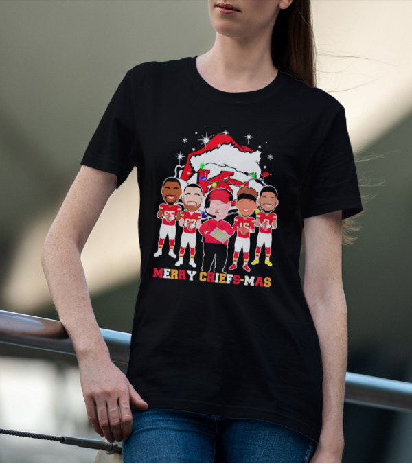 Kansas City Chiefs Merry Chiefs-Mas Christmas NFL Team Festive Cartoon Players And Santa Hat T-Shirt
