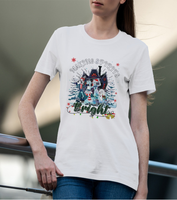 Making Spirits Bright Haunted Mansion Christmas Ghosts In Winter Scene T-Shirt