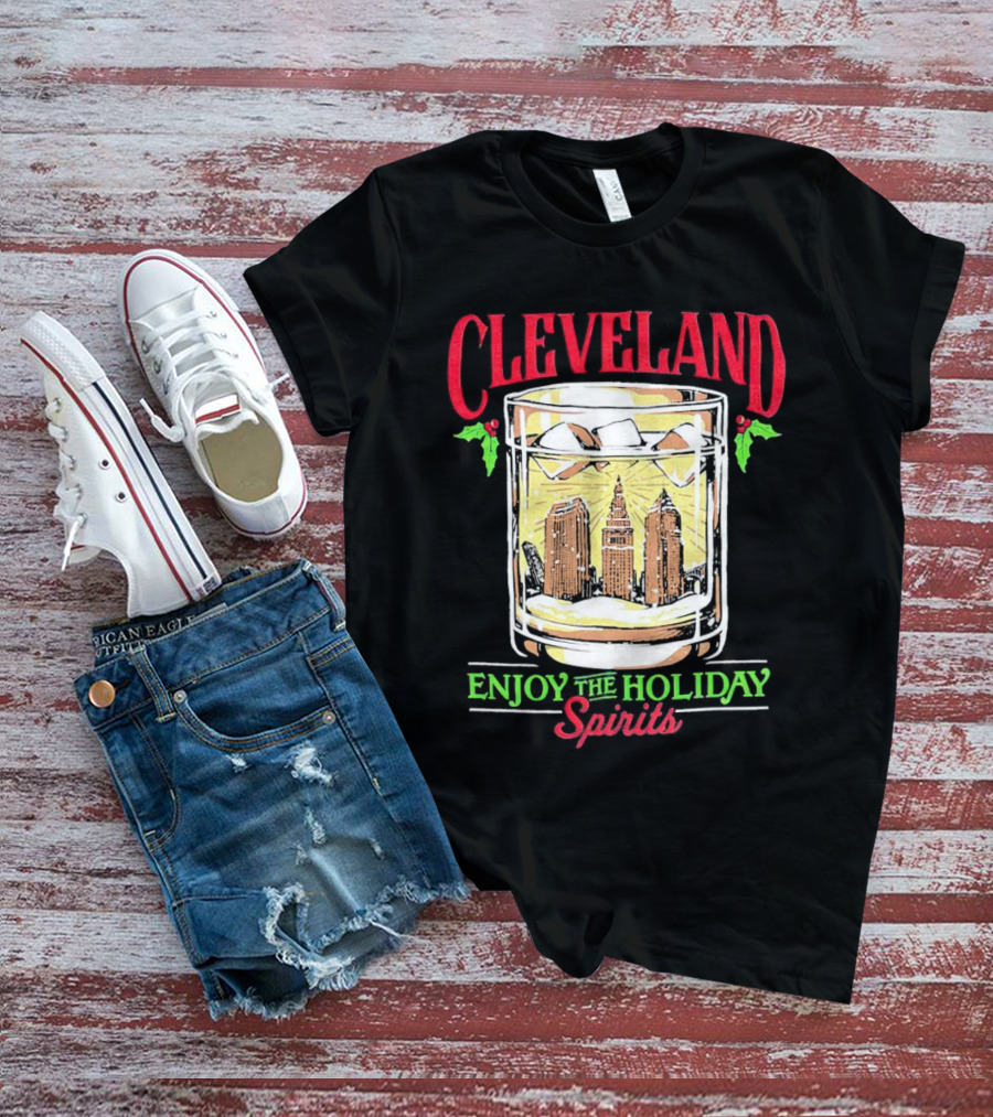 Cleveland Skyline In Whiskey Glass Enjoy The Holiday Spirits T-Shirt