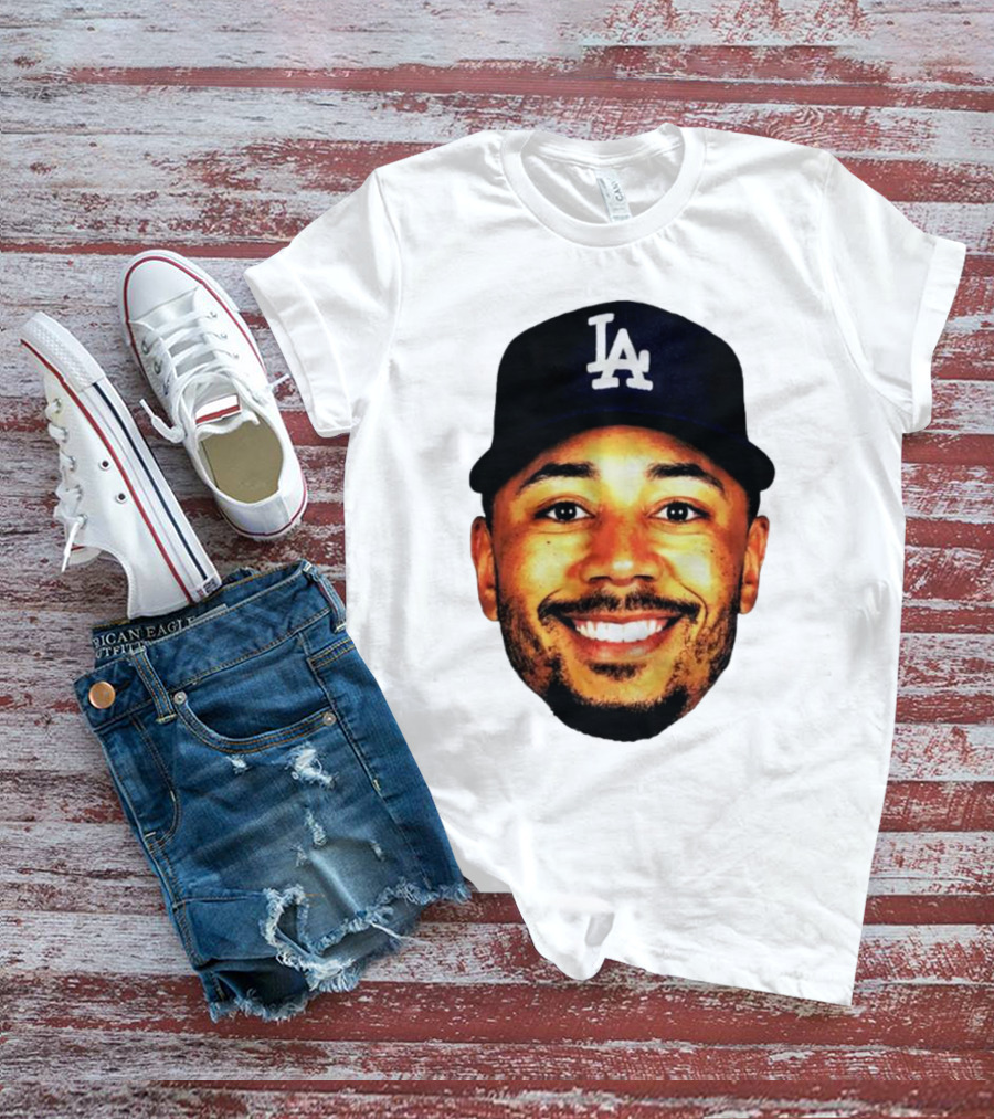 Mookie Betts Los Angeles Dodgers LA Cap Big Face T-Shirt