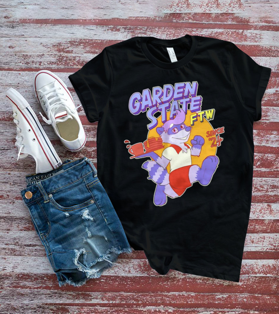 Garden State FTW Since 24 Cartoon Raccoon Serving Pancakes T-Shirt
