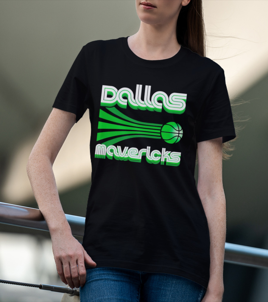 Dallas Mavericks Retro Green Basketball T-Shirt