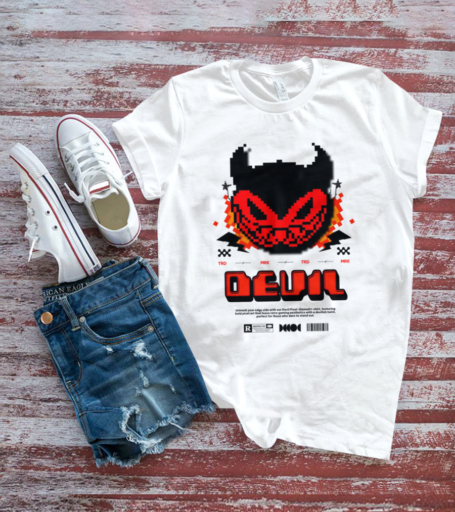 DEVIL PIXELS TRD MRK RETRO PIXEL ART FACE T-Shirt