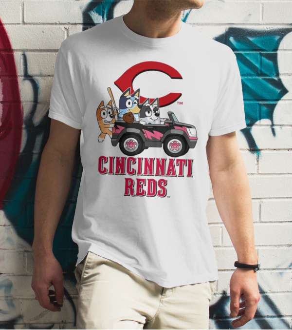 Cincinnati Reds Bandit Chilli Aunt Trixie Heeler Jeep T-Shirt