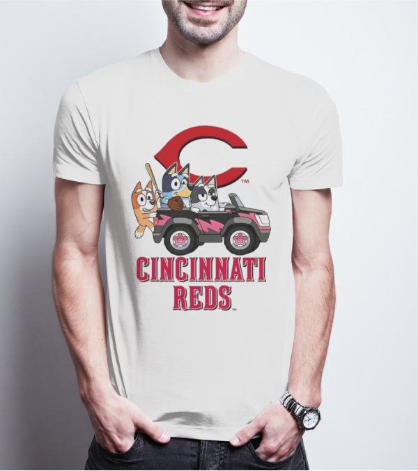 Cincinnati Reds Bandit Chilli Aunt Trixie Heeler Jeep T-Shirt