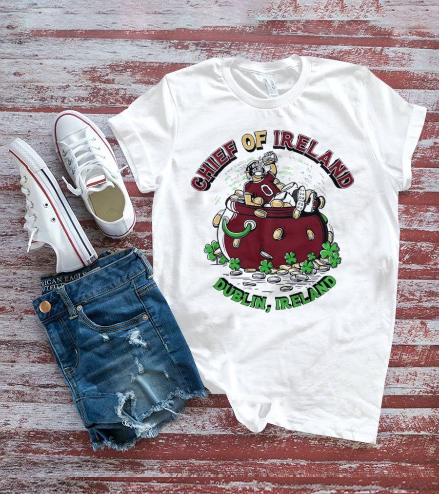 Chief Of Ireland Dublin Ireland Pot Of Gold And Shamrock-Themed T-Shirt