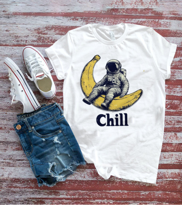 Astronaut Chill Sit On Moon Banana T-Shirt