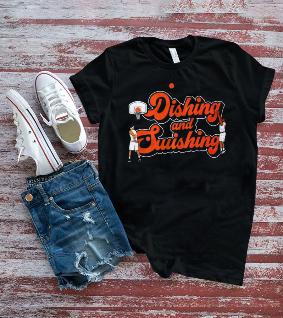 New York Knicks Dishing And Swishing Players And Basketball Hoop T-Shirt