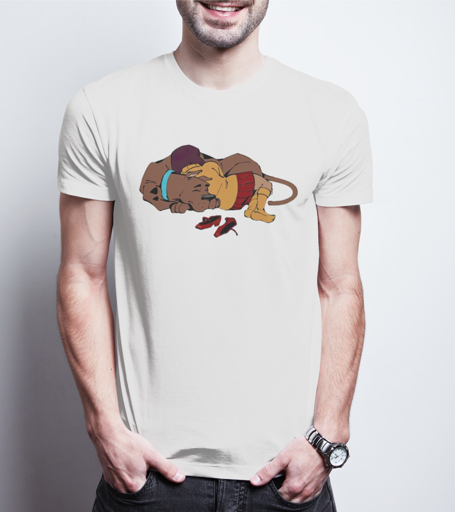 Scooby Doo Velma Dinkley Sleeping Cozy Friends T-Shirt