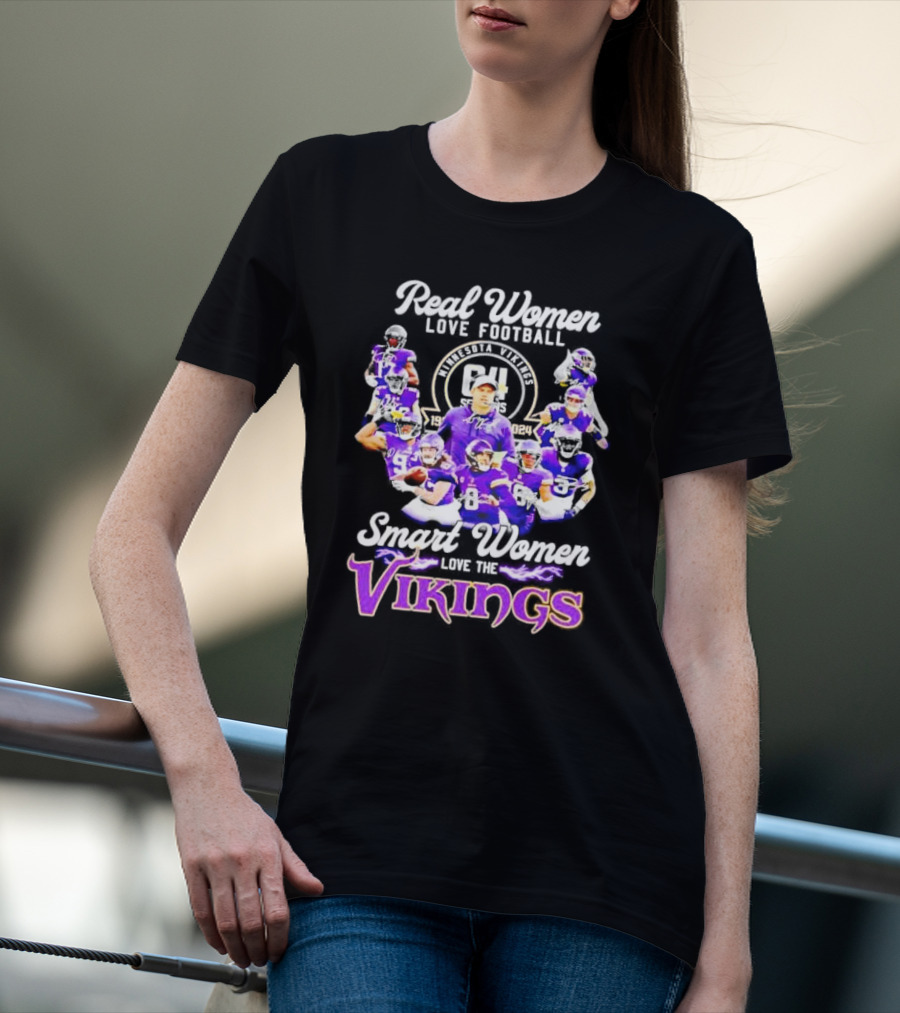 Real Women Love Football Smart Women Love The Minnesota Vikings Players Signatures T-Shirt