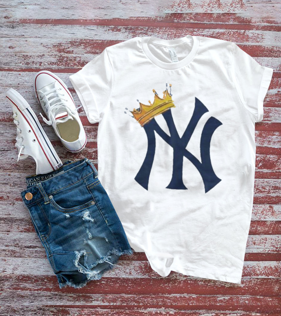 New York Yankees Logo With Crowned King Emblem T-Shirt