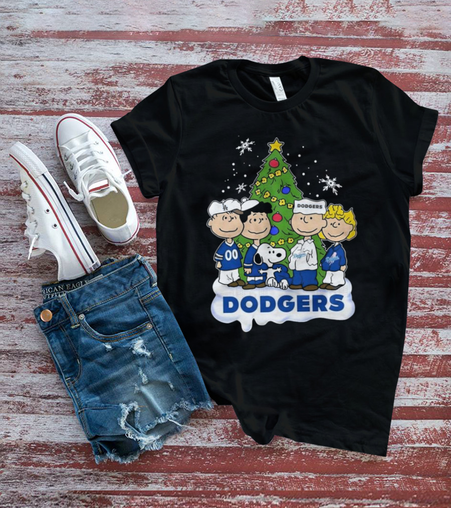 Los Angeles Dodgers Merry Christmas With Snoopy And Peanuts Characters T-Shirt