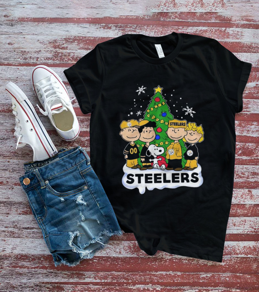Snoopy And Friends Steelers Christmas T-Shirt