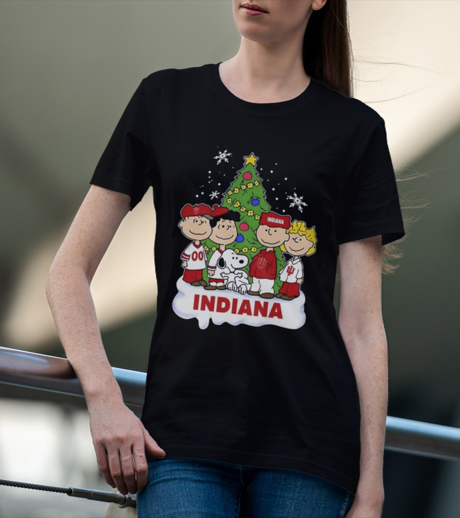 Indiana Hoosiers Snoopy And Friends Christmas Tree Snowflakes T-Shirt