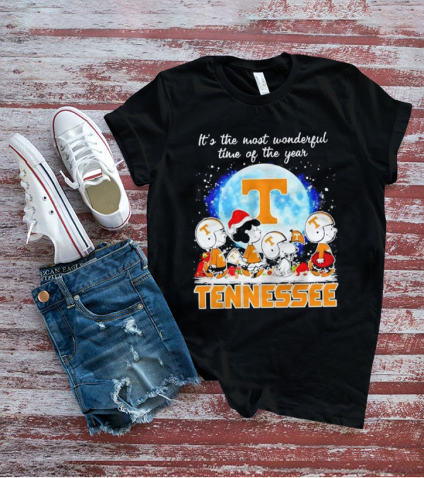 Peanuts Tennessee Volunteers It's The Most Wonderful Time Of The Year Christmas Snoopy Woodstock Lucy Moon T-Shirt