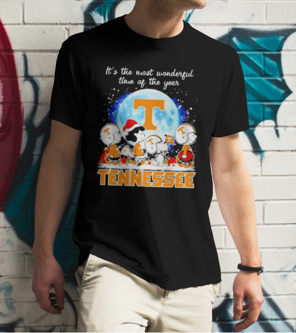 Peanuts Tennessee Volunteers It's The Most Wonderful Time Of The Year Christmas Snoopy Woodstock Lucy Moon T-Shirt