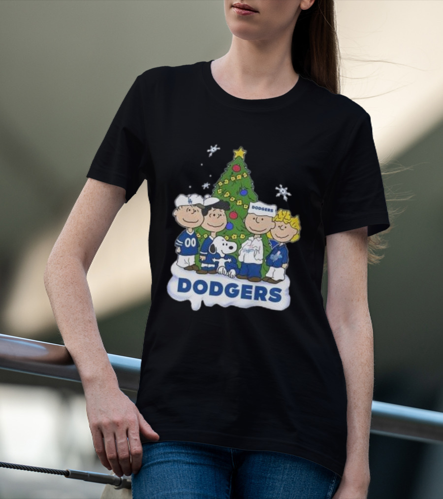 Snoopy And Friends Dodgers Christmas Tree Celebration T-Shirt