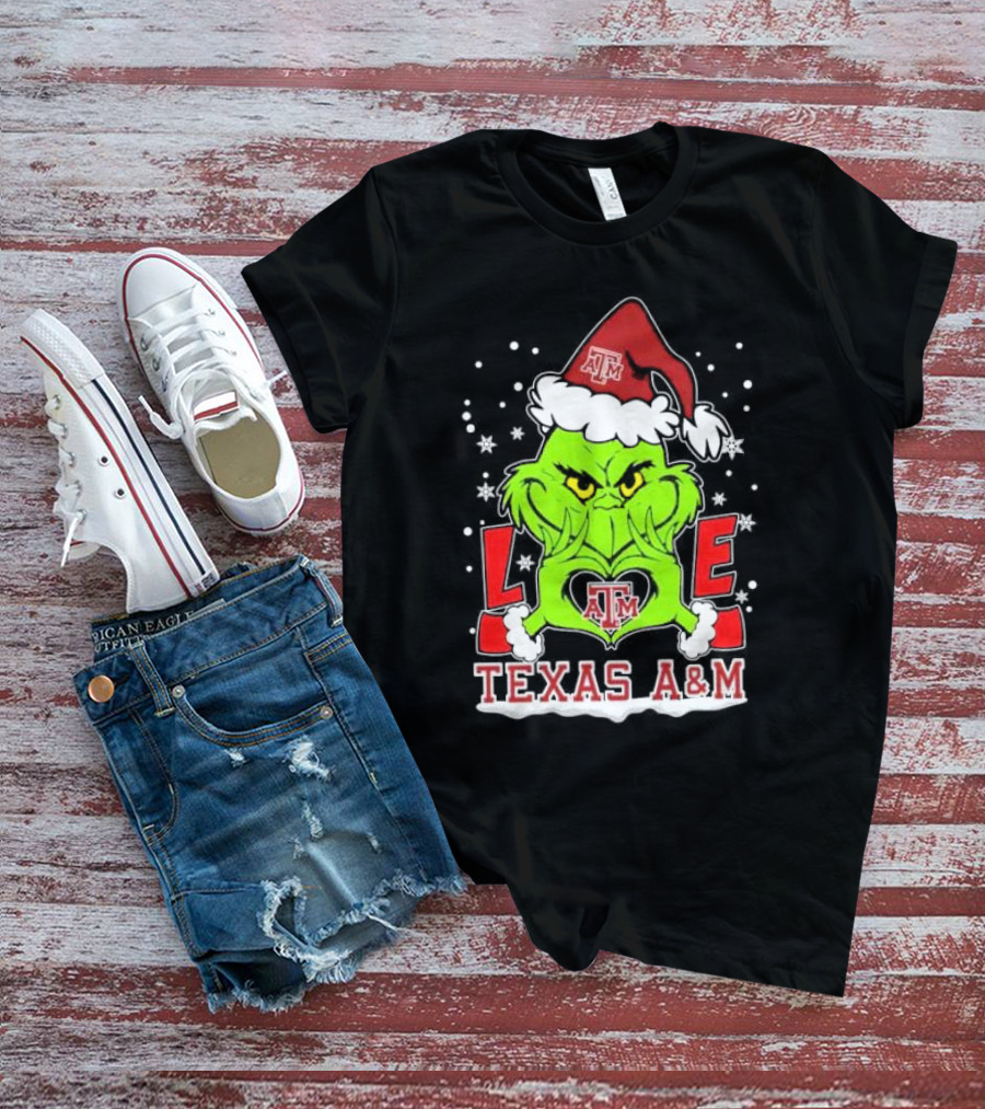 Grinch Heart Hands Love Texas A&M Aggies Christmas Santa Hat T-Shirt