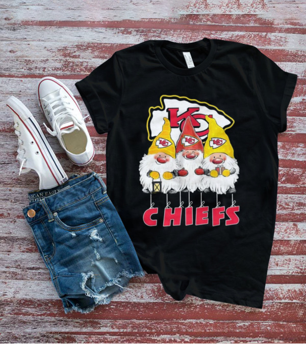 Kansas City Chiefs Gnomes Christmas Chiefs T-Shirt