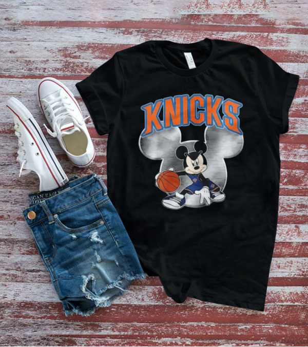 Knicks Mickey Mouse Basketball Christmas T-Shirt