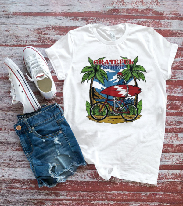 Grateful Rider Skeleton Beach Cruiser With Surfboard And Palm Trees T-Shirt