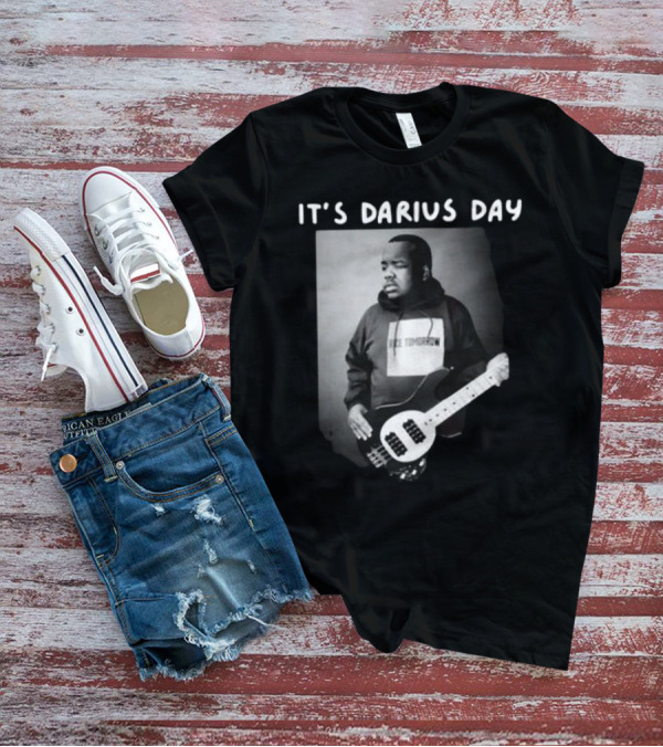 IT'S DARIUS DAY Bass Guitar Black And White Hoodie Image T-Shirt