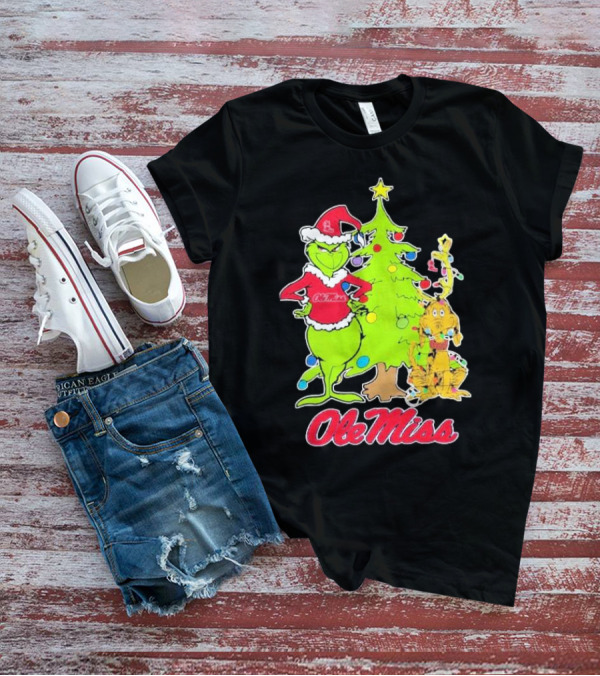 Ole Miss Rebels Grinch And Max Dog Christmas Tree T-Shirt