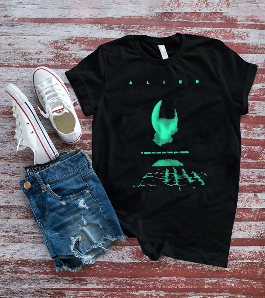 Alien Classic Glow In The Dark In Space No One Can Hear You Scream T-Shirt