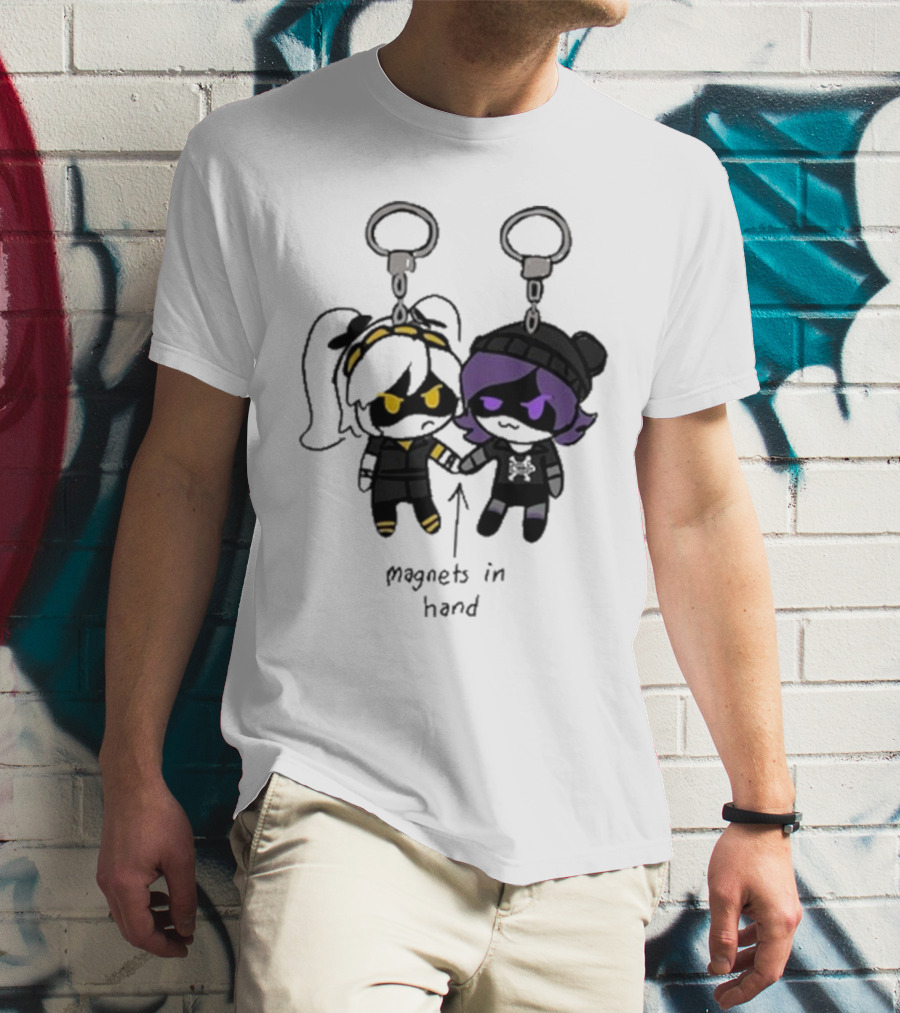 Juzi Chibi Keychain Magnets In Hand T-Shirt