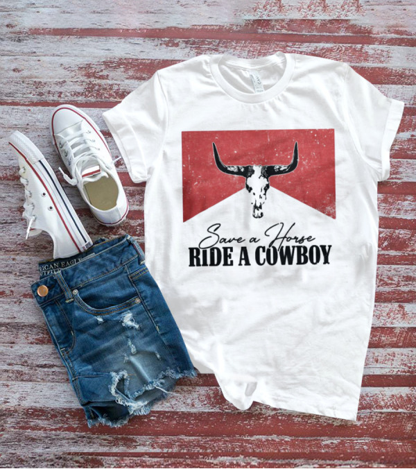 Cowboy Bull Skull Save A Horse Ride A Cowboy Retro Western T-Shirt