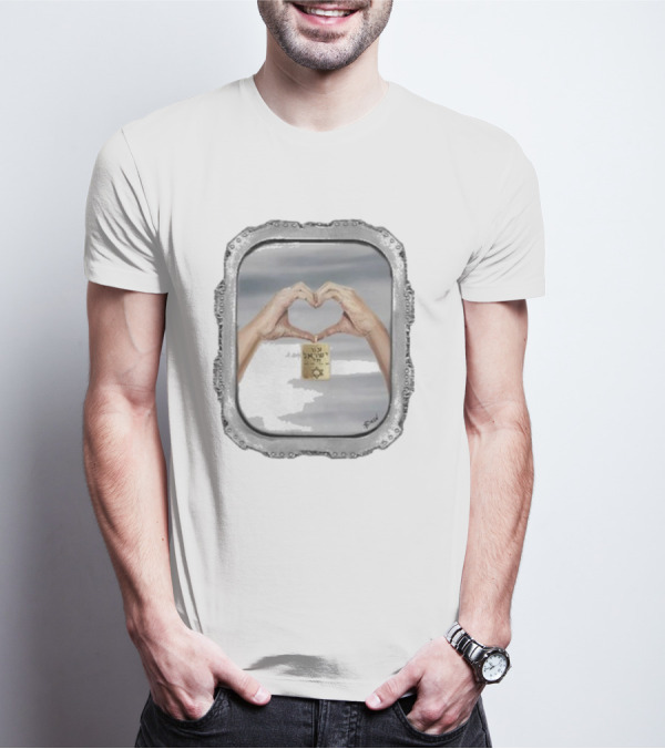 Heart Hands Symbol Am Yisrael Chai Welcome Home T-Shirt