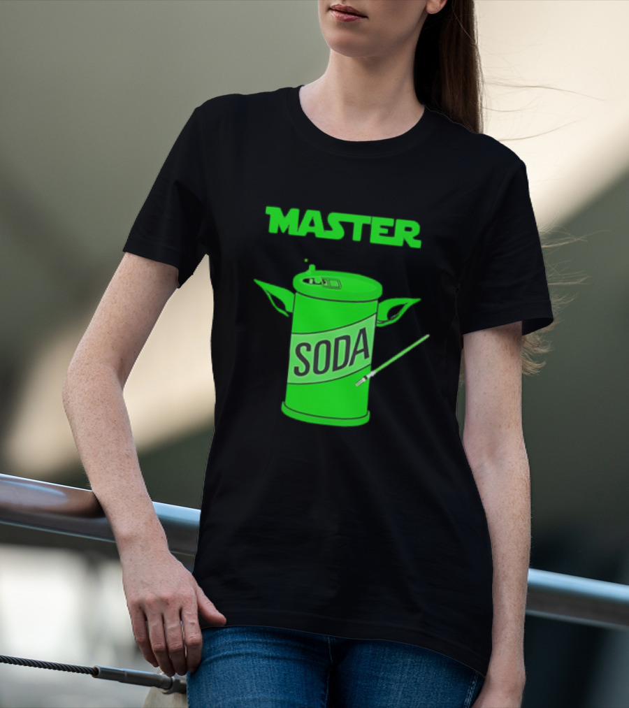 Master Soda Lightsaber Yoda Can T-Shirt