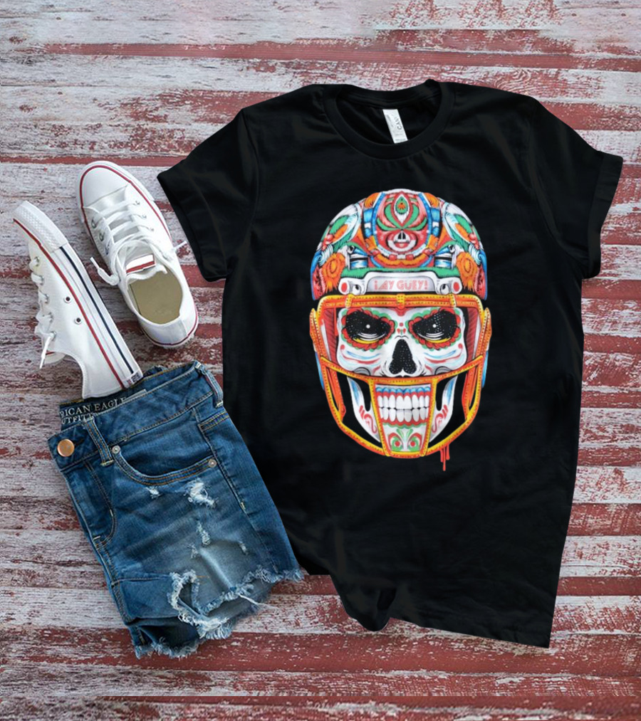 Primera De 10 ¡Ay Güey! Colorful Skull Football Helmet T-Shirt